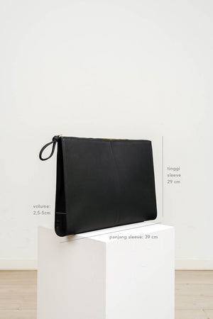 Gia Laptop Sleeve in Black