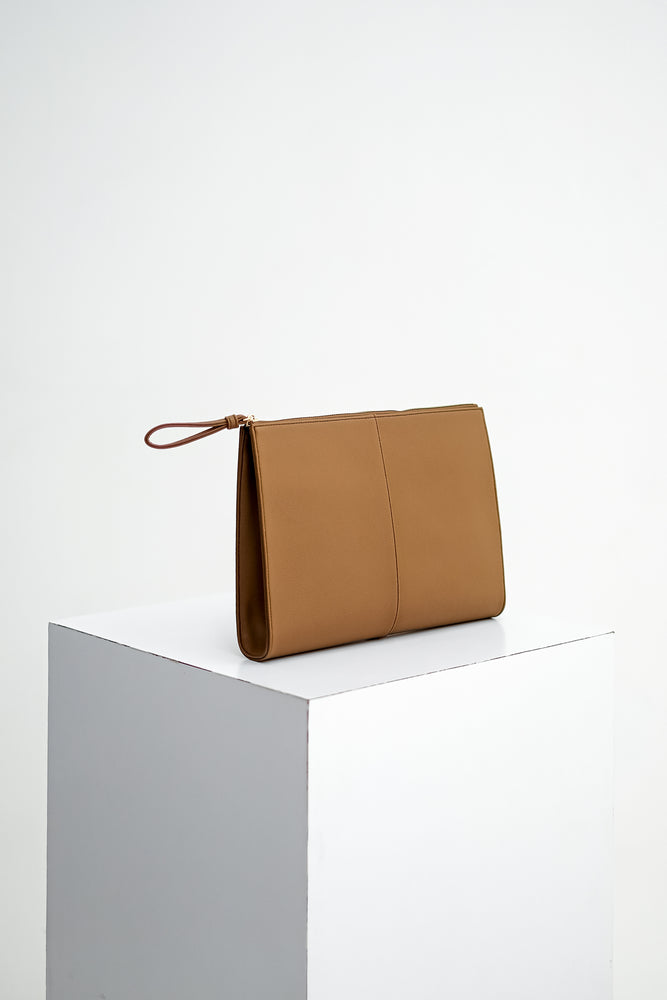 Levaya iPad Sleeve in Copper Brown