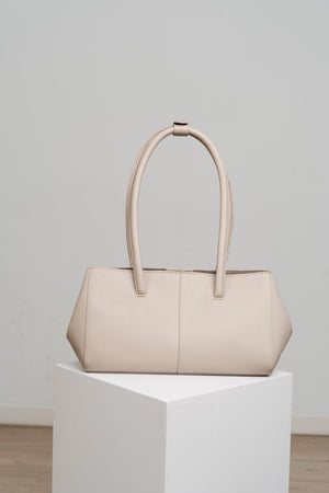 Tortee Baguette Bag in Ivory