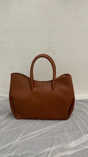 SAMPLE/DEFECT SALE - Madden Bag in Tan