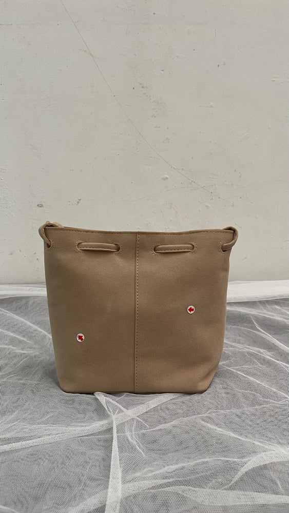 SAMPLE/DEFECT SALE - Taffy Bucket Bag in New Sand