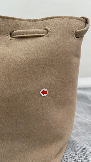 SAMPLE/DEFECT SALE - Taffy Bucket Bag in New Sand