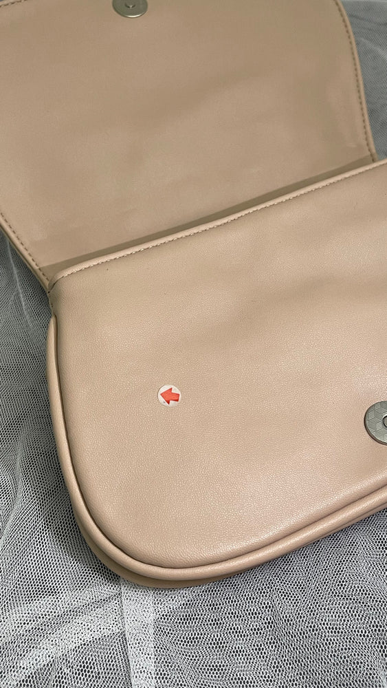 SAMPLE/DEFECT SALE - Edden Mini Bag in Beige