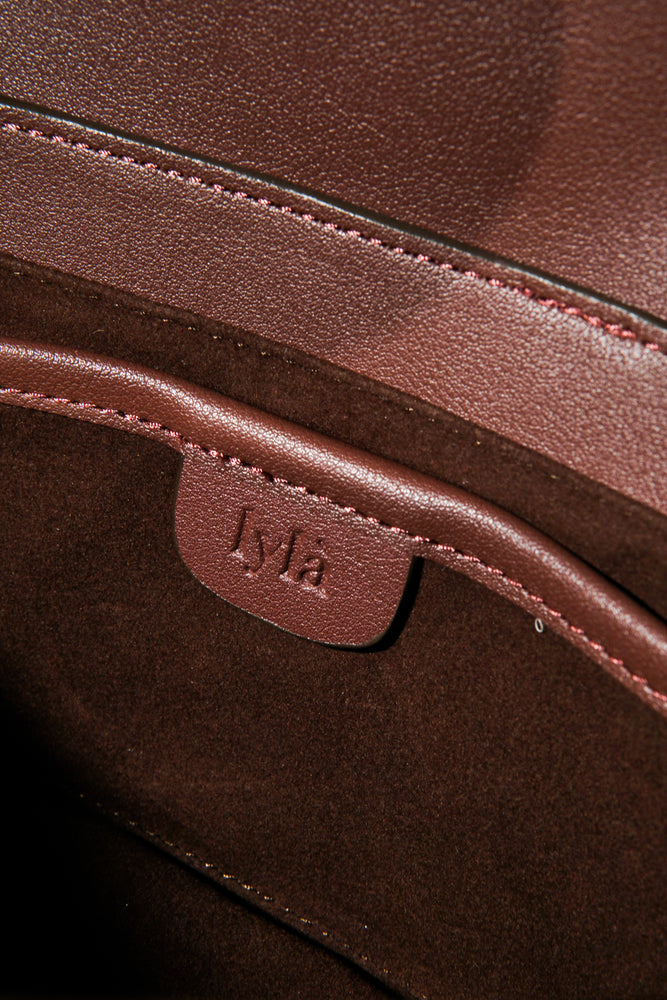 Naïa Bag in Brown