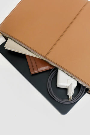 Gia Laptop Sleeve in Tawny