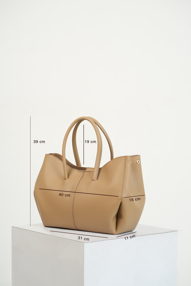 Madden Bag in Camel