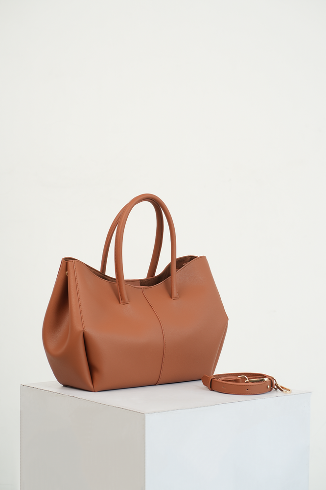 Madden Bag in Tan