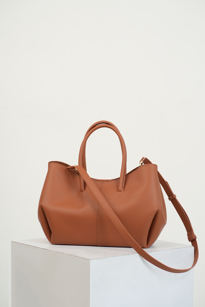 Madden Bag in Tan